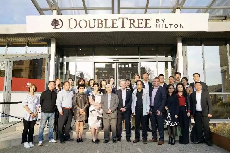 深圳防水代表團(tuán)拜訪英國(guó)屋面工程協(xié)會(huì)領(lǐng)導(dǎo)和專家